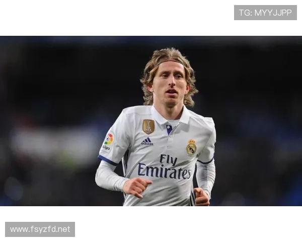 莫德里奇加盟皇马初期低谷到逆袭的关键转折解析