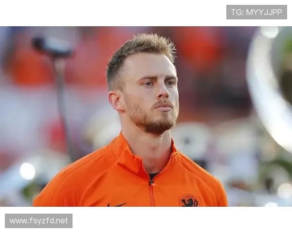 范戴克:对位梅西、莱万等顶级前锋的防守表现 范戴克:对位梅西、莱万等顶级前锋的防守表现