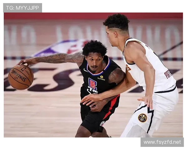 毕比无球跑动牵制防守，改变对手外线布防策略